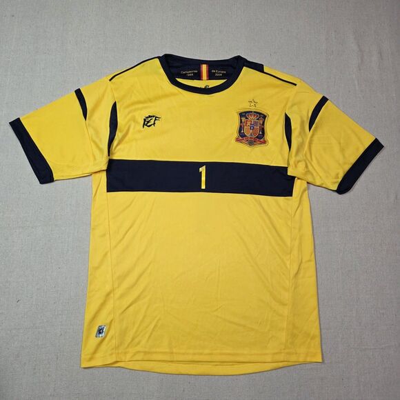 FEF IKER CASILLAS SPAIN NATIONAL TEAM RARE VINTAGE SOCCER  FUTBOL JERSEY SIZE M - Picture 1 of 7